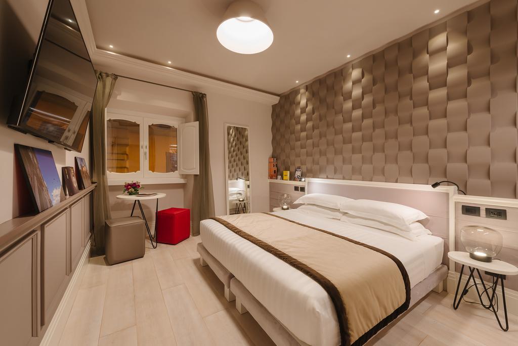 Rhea Silvia Luxury Navona Guest house