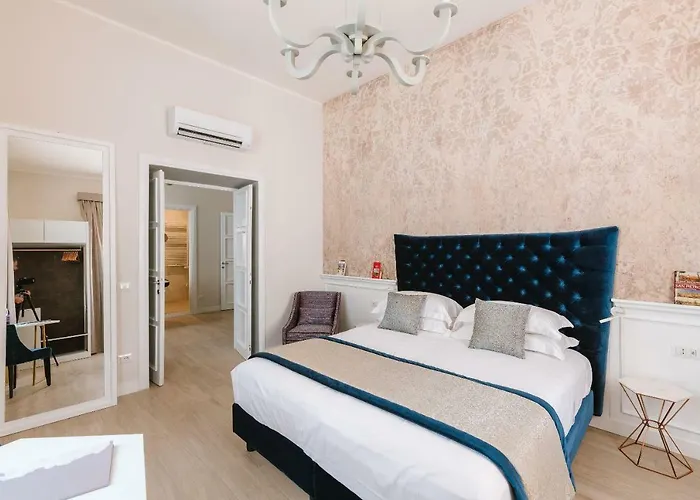 Rhea Silvia Luxury Navona